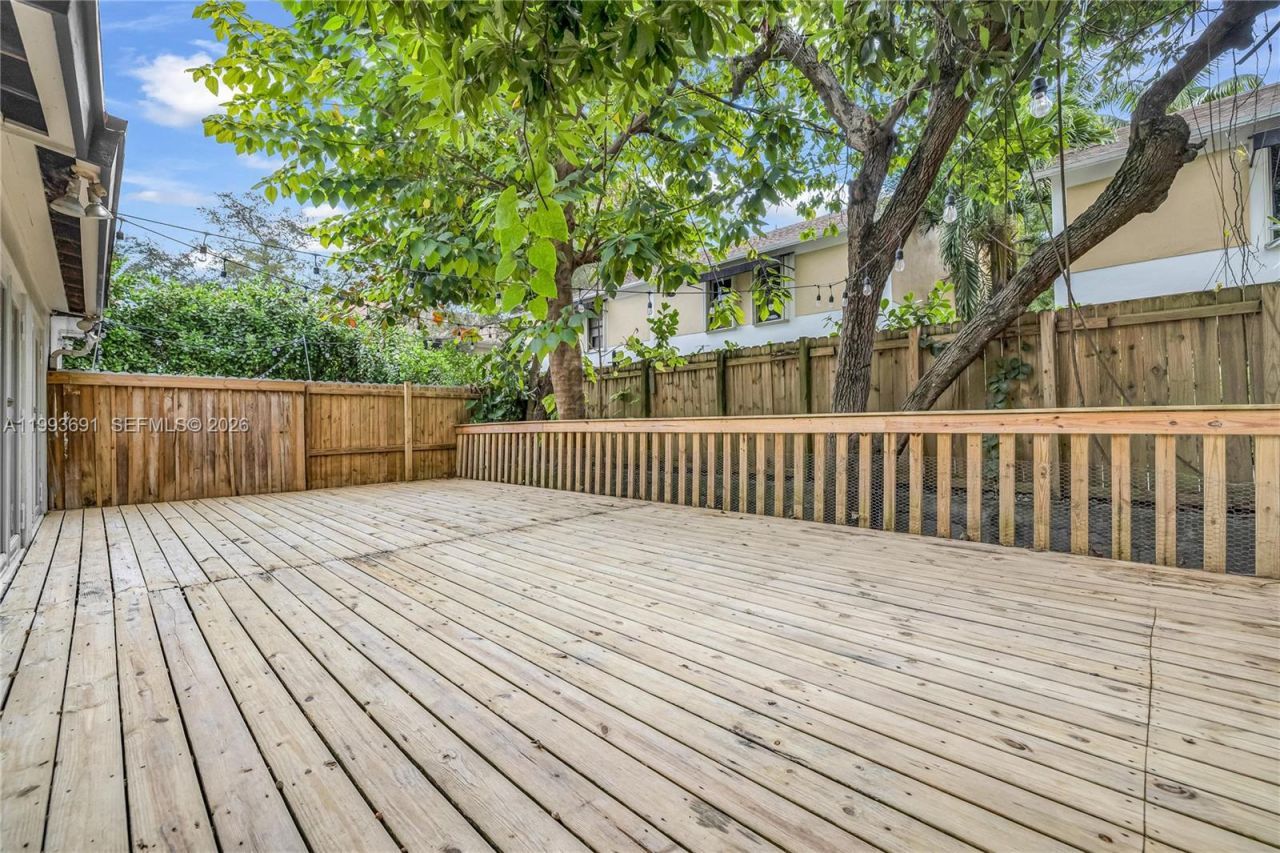 3056 Shipping Ave, Unit 2, Miami, FL 33133 Photo