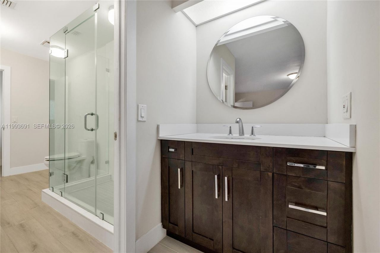 3056 Shipping Ave, Unit 2, Miami, FL 33133 Photo