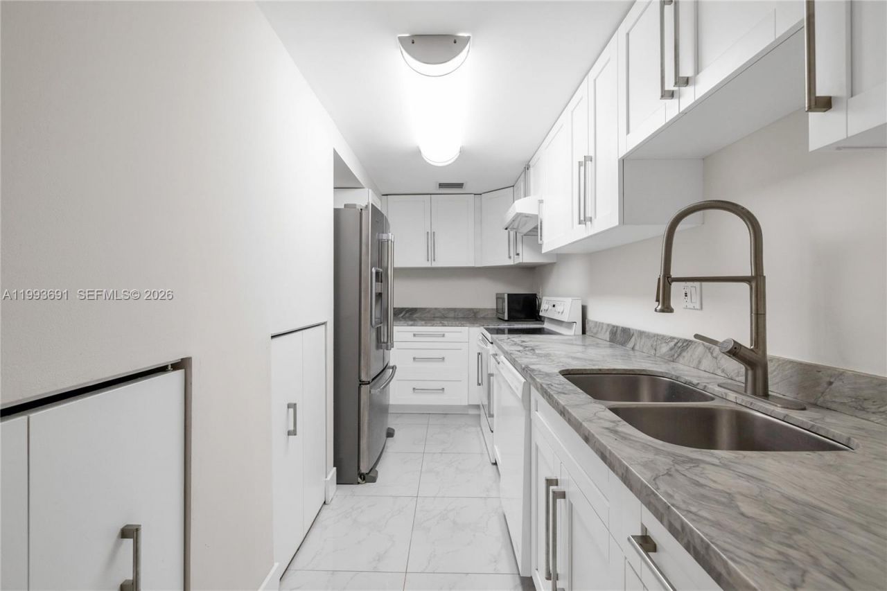 3056 Shipping Ave, Unit 2, Miami, FL 33133 Photo