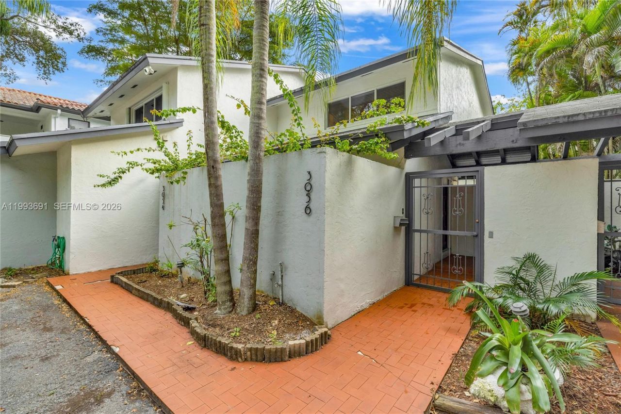 3056 Shipping Ave, Unit 2, Miami, FL 33133 Photo