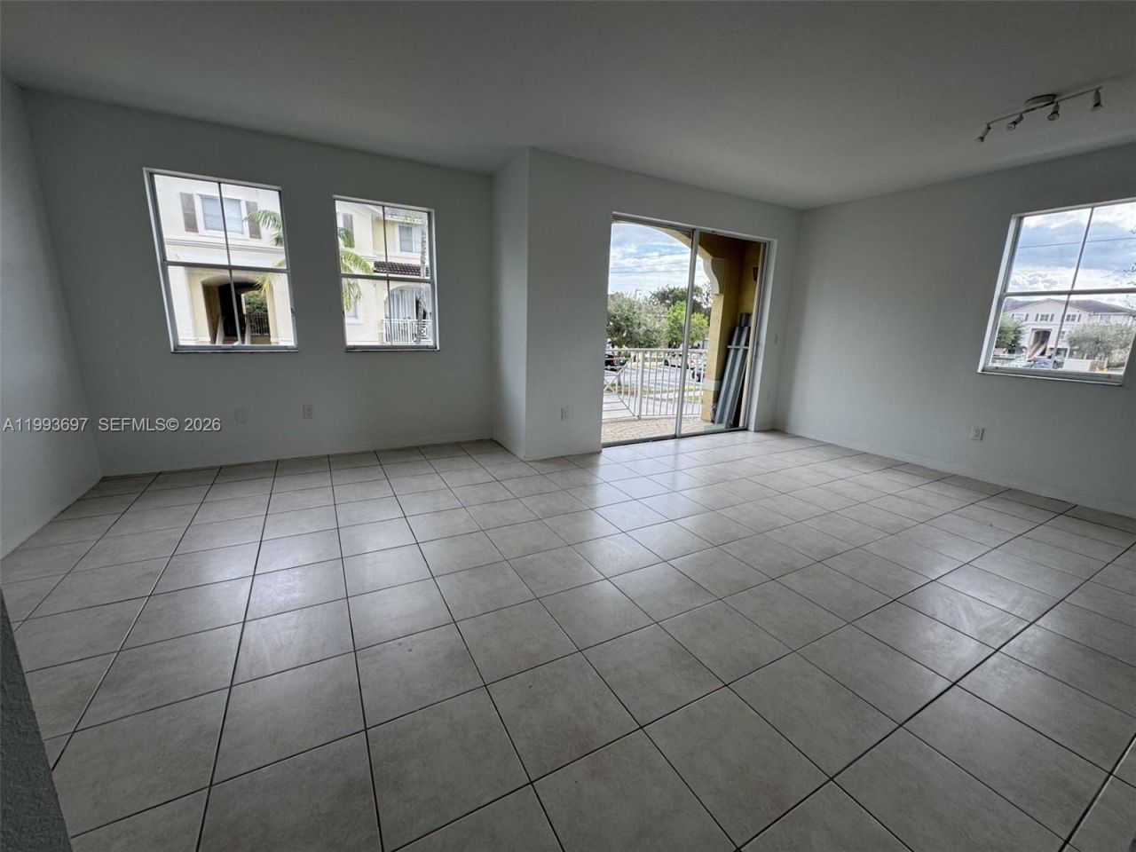 8842 W Flagler St , Unit 208, Miami, FL 33174 Photo