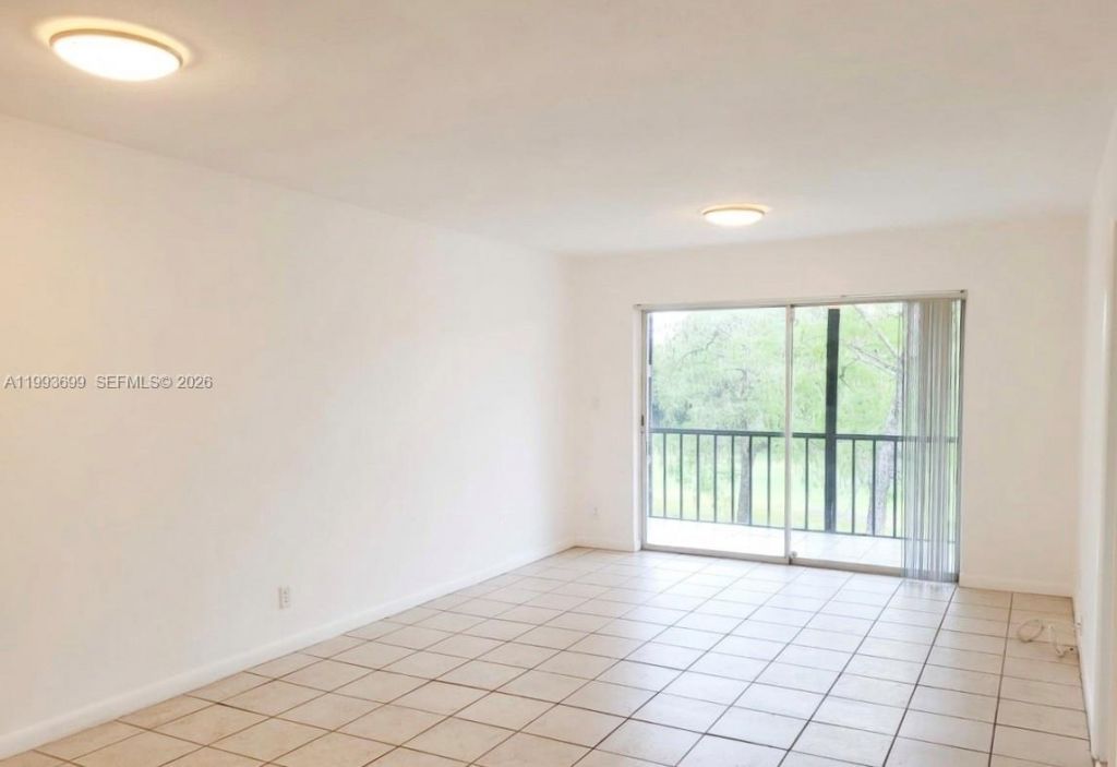 7900 S Colony Cir S, Unit 303, Tamarac, FL 33321 Photo