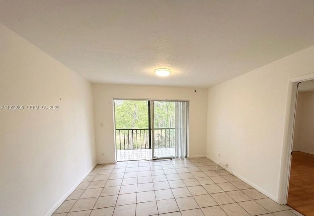7900 S Colony Cir S, Unit 303, Tamarac, FL 33321 Photo