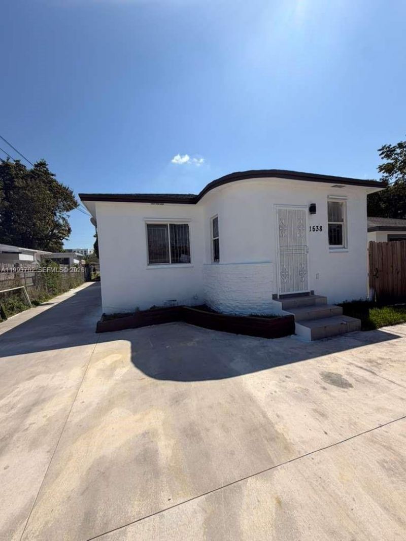 1538 NW 66 St , Unit 1, Miami, FL 33147 Photo