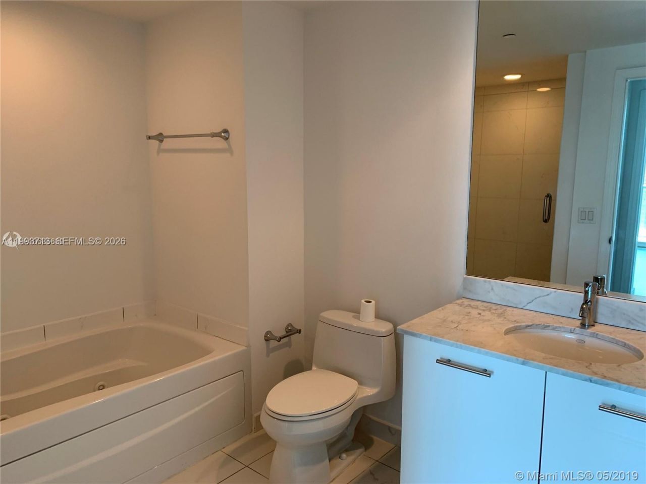 500 Brickell Ave, Unit 2708, Miami, FL 33131 Photo