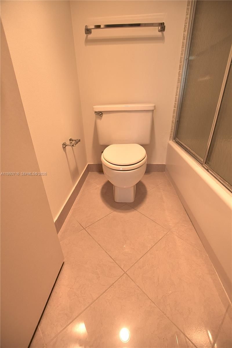 20301 W Country Club Dr , Unit 1425, Aventura, FL 33180 Photo