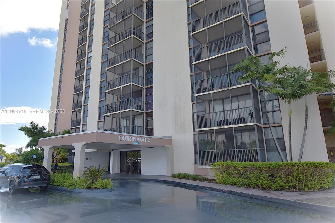 20301 W Country Club Dr , Unit 1425, Aventura, FL 33180 Photo