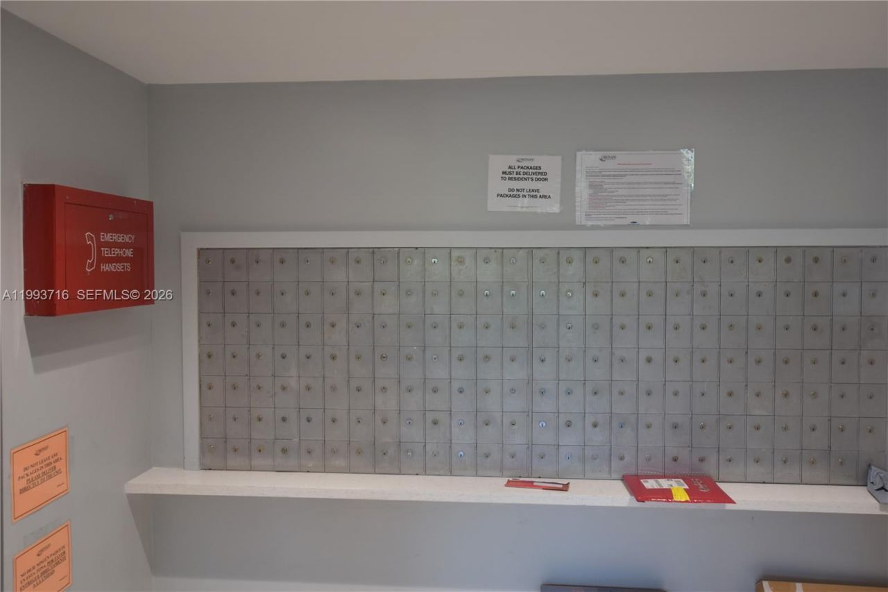 20301 W Country Club Dr , Unit 1425, Aventura, FL 33180 Photo