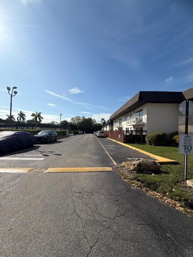 8601 SW 94th St , Unit 125W, Miami, FL 33156 Photo