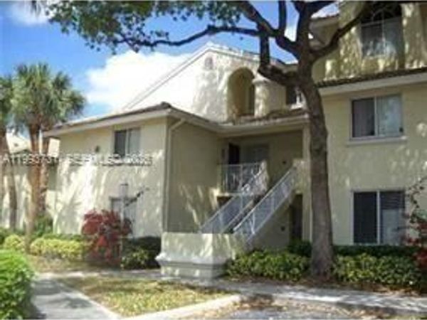 1204 Glenmoor Dr, Unit 1204, West Palm Beach, FL 33409