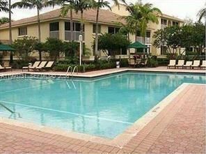 1204 Glenmoor Dr, Unit 1204, West Palm Beach, FL 33409 Photo