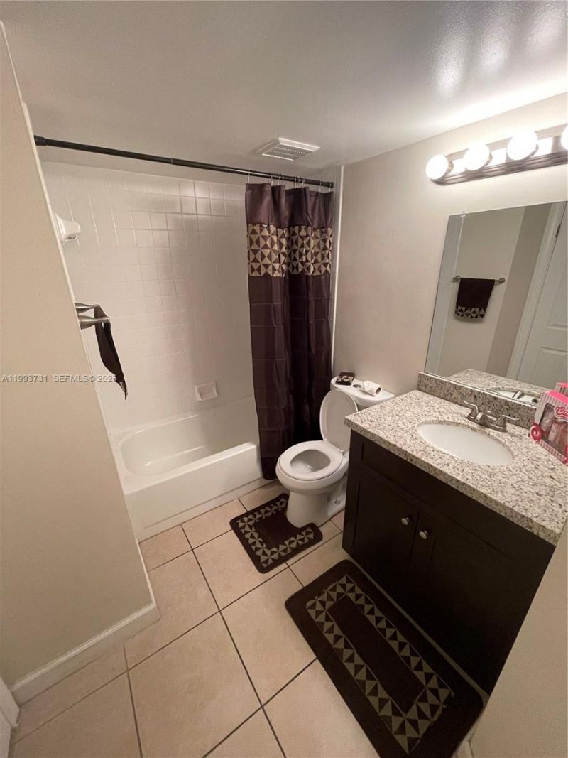 1204 Glenmoor Dr, Unit 1204, West Palm Beach, FL 33409 Photo