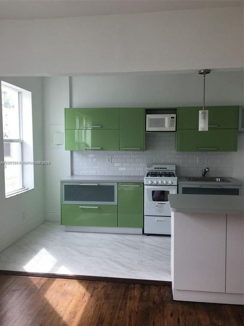 1618 Michigan Ave , Unit 22, Miami Beach, FL 33139 Photo