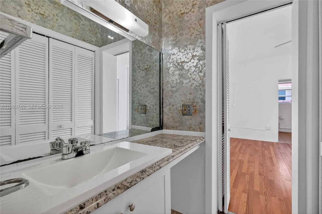 5900 NE 4th Ct , Miami, FL 33137 Photo