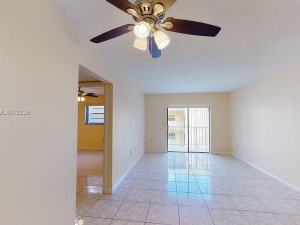 1955 NE 135th St , Unit 301, North Miami, FL 33181