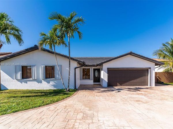 10290 SW 145th Pl , Miami, FL 33186