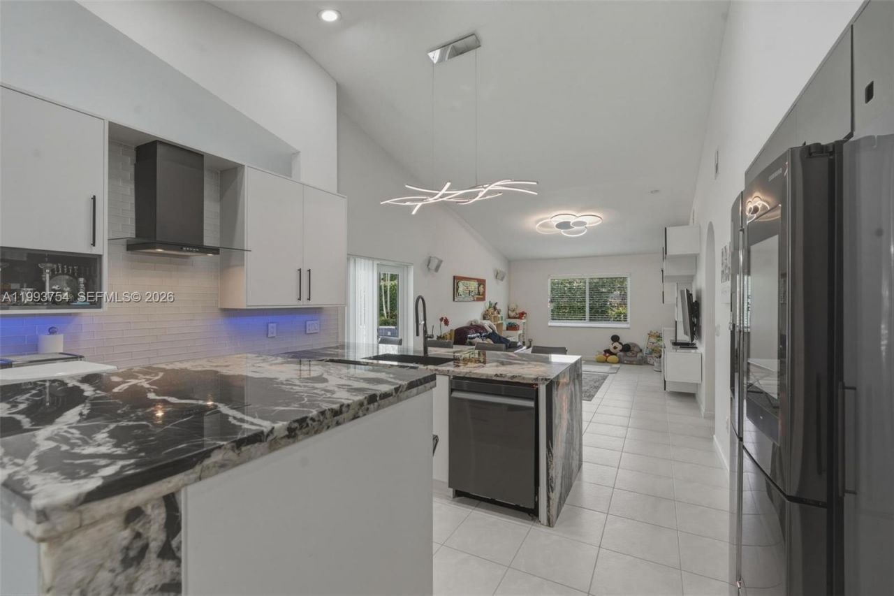 1510 SW 96th Ter , Davie, FL 33324 Photo