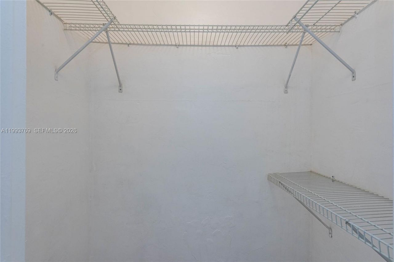 3671 SW 11th St , Unit 9B, Miami, FL 33135 Photo