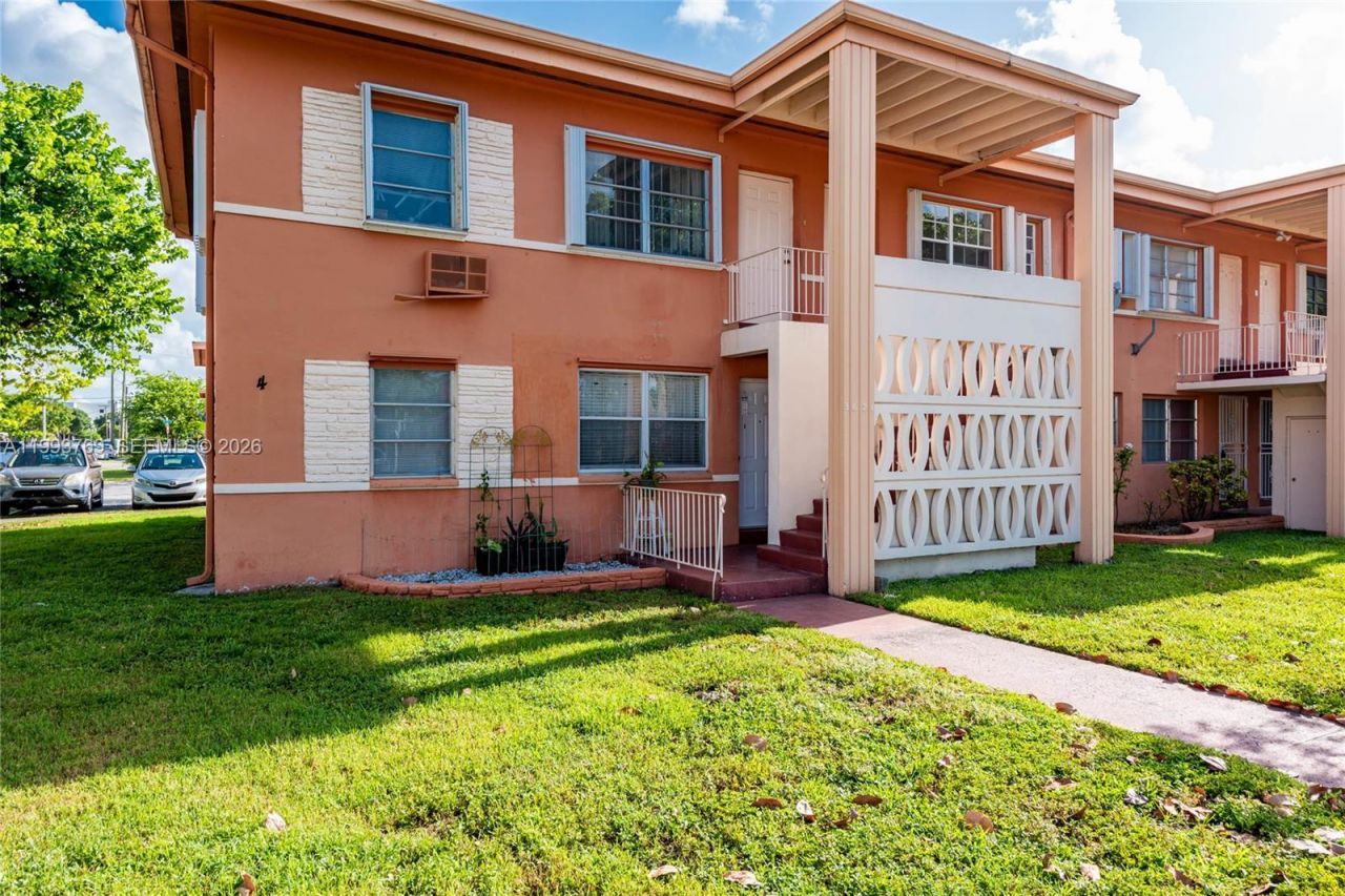 3671 SW 11th St , Unit 9B, Miami, FL 33135 Photo