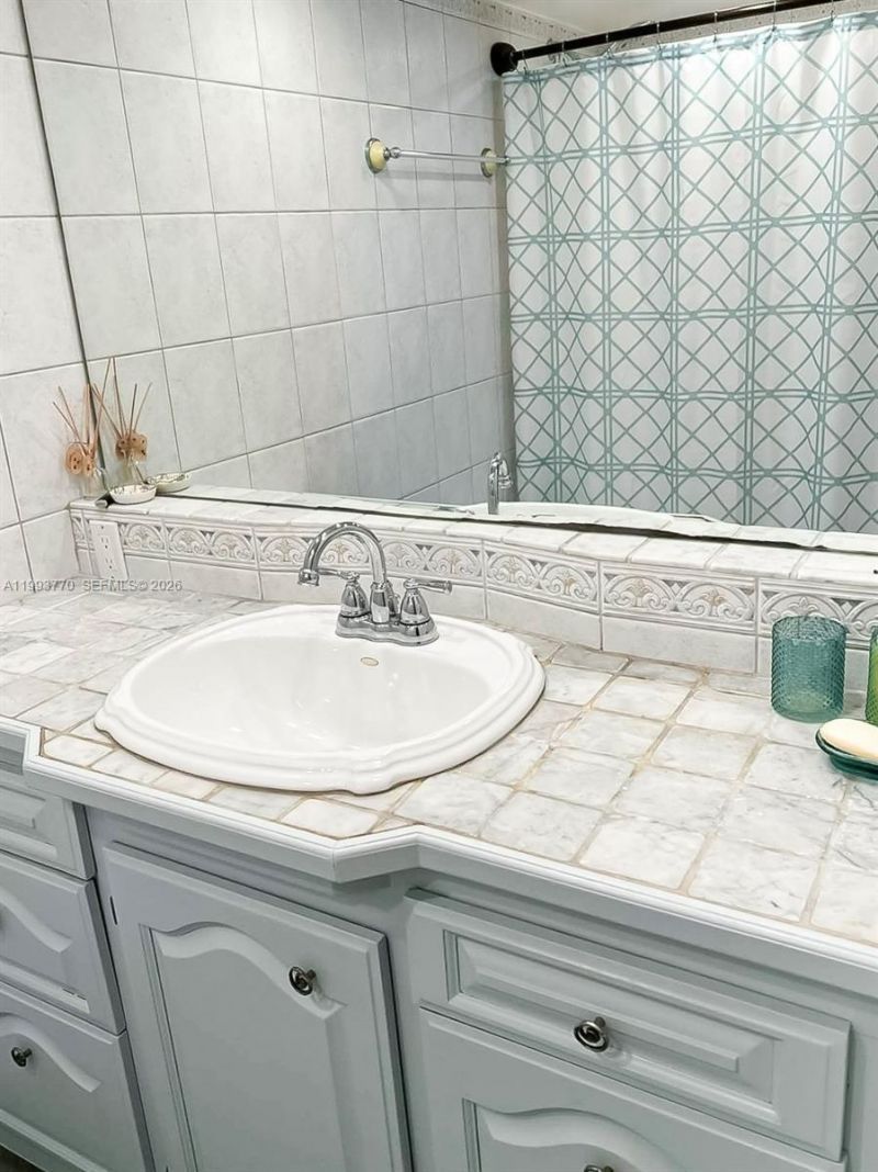 2001 Atlantic Shores Blvd , Unit 312, Hallandale Beach, FL 33009 Photo