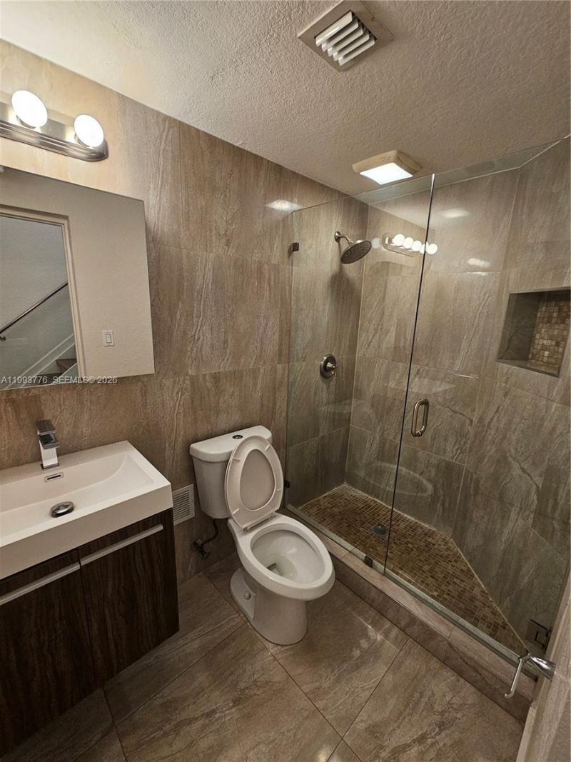 11384 NW 84th Ter, Doral, FL 33178 Photo