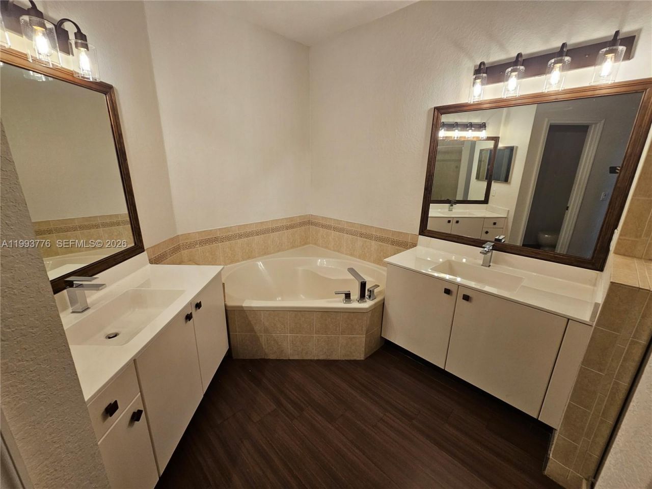 11384 NW 84th Ter, Doral, FL 33178 Photo