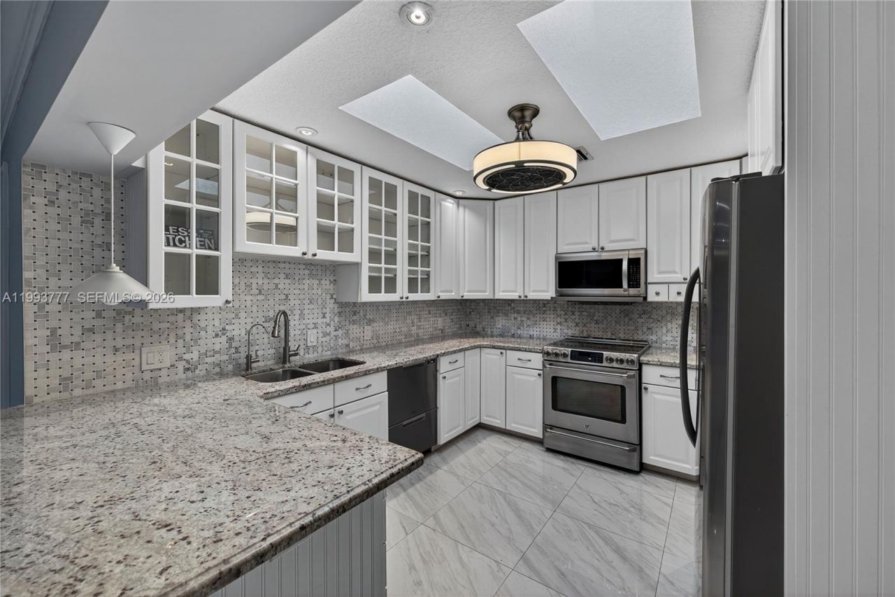 2801 Coral Shores Dr , Unit 2801, Fort Lauderdale, FL 33306 Photo