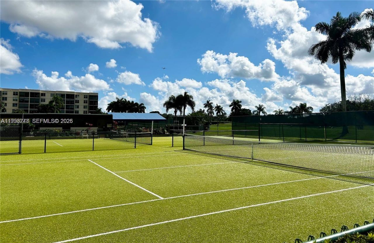 411 S Hollybrook Dr, Unit 105, Pembroke Pines, FL 33025 Photo