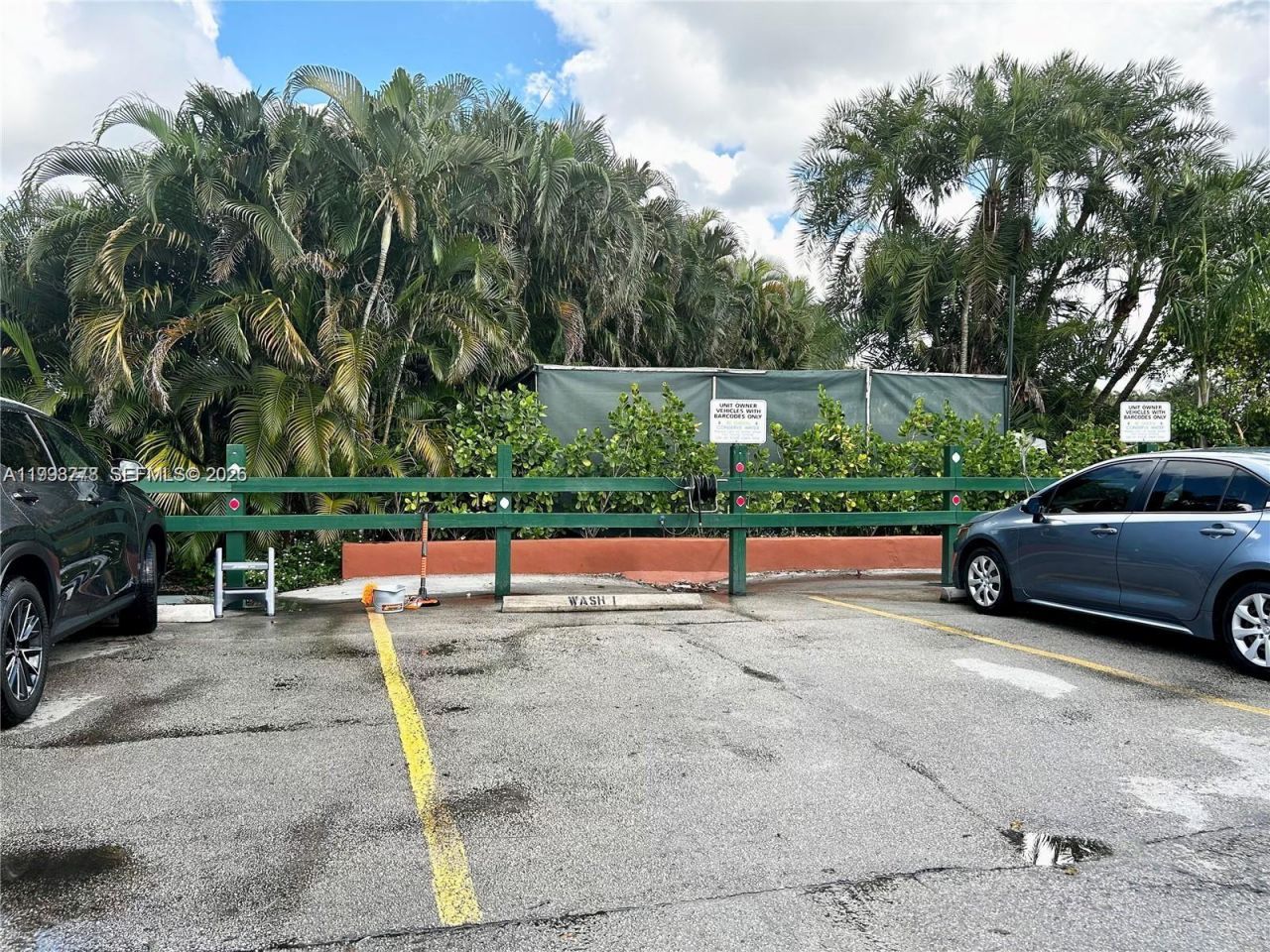 411 S Hollybrook Dr, Unit 105, Pembroke Pines, FL 33025 Photo