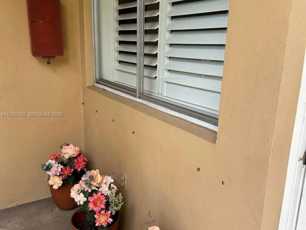 411 S Crescent Dr , Unit 105, Hollywood, FL 33021