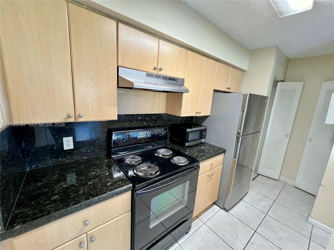 530 S Park Rd , Unit 15-11, Hollywood, FL 33021 Photo