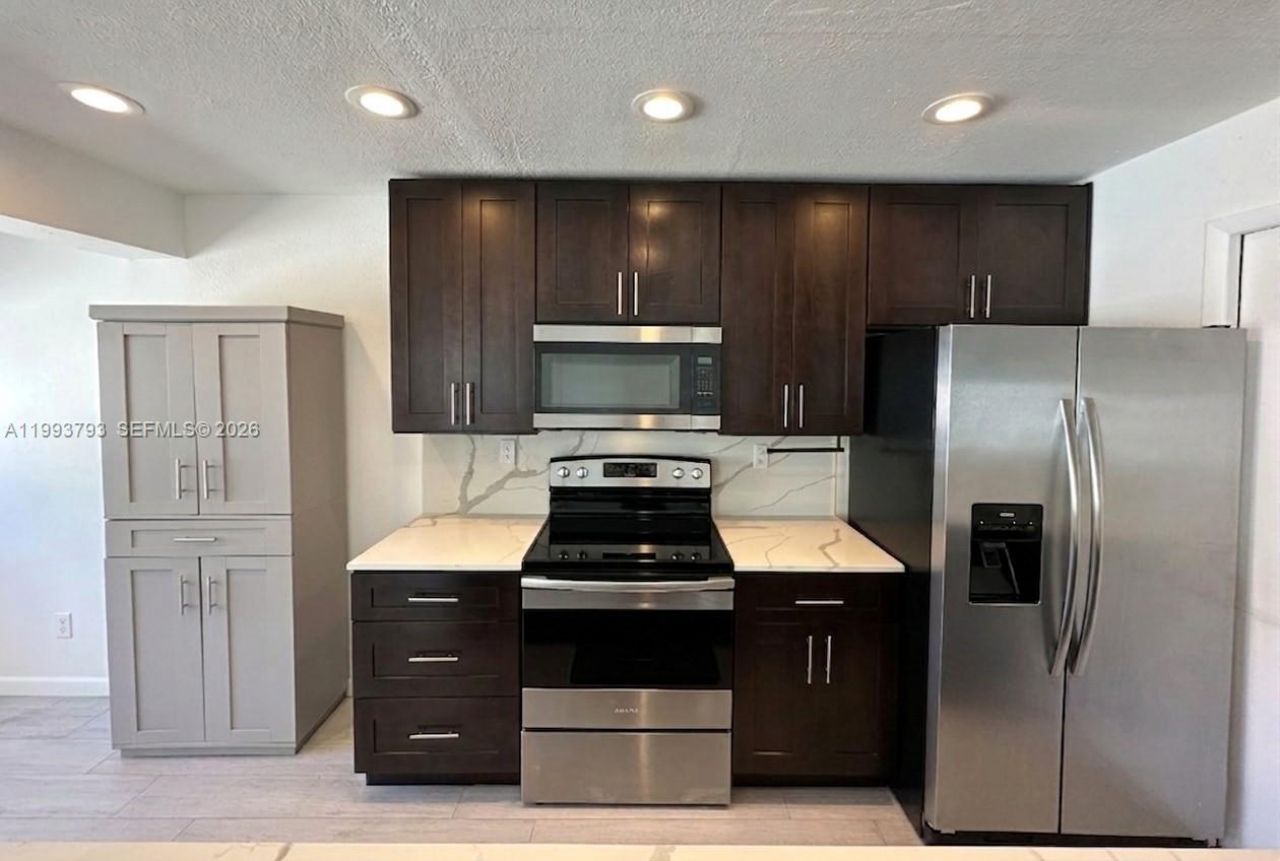 10359 SW 209th Ln , Cutler Bay, FL 33189 Photo