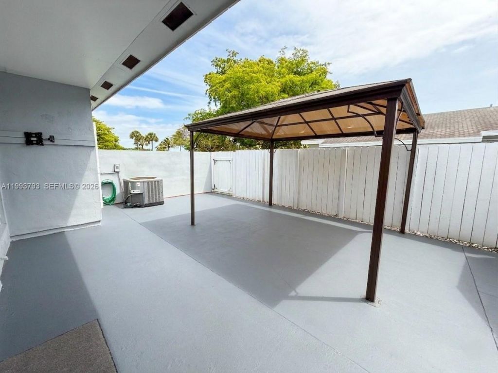 10359 SW 209th Ln , Cutler Bay, FL 33189 Photo