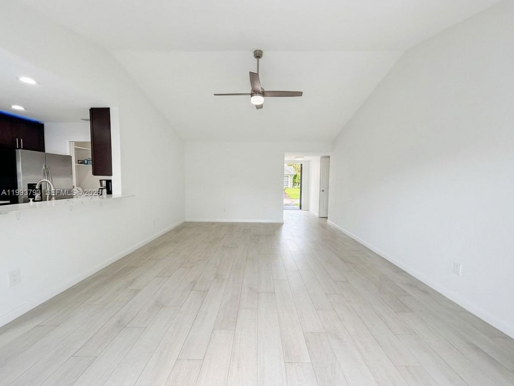 10359 SW 209th Ln , Cutler Bay, FL 33189 Photo