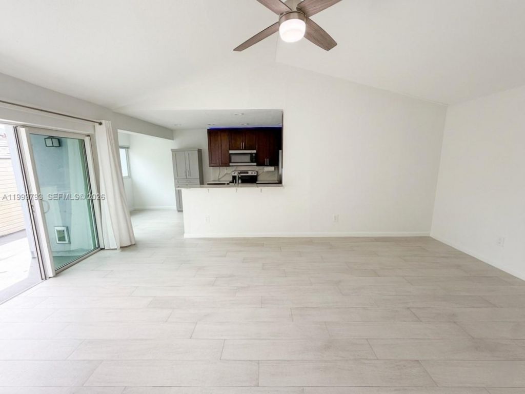 10359 SW 209th Ln , Cutler Bay, FL 33189 Photo