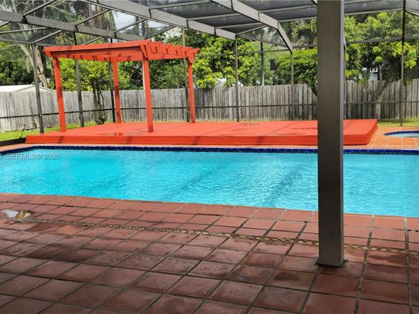 7321 SW 123rd St , Pinecrest, FL 33156