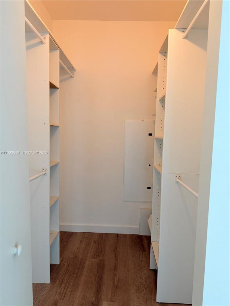 185 SW 7 St, Unit 2510, Miami, FL 33130 Photo