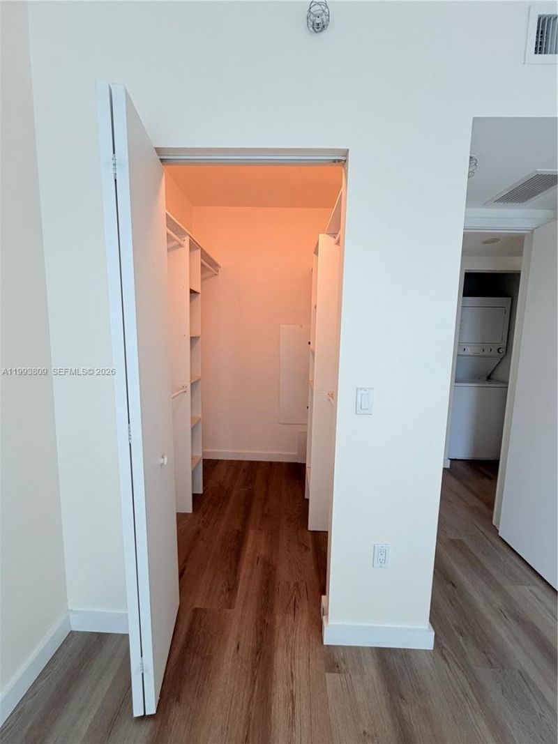 185 SW 7 St, Unit 2510, Miami, FL 33130 Photo