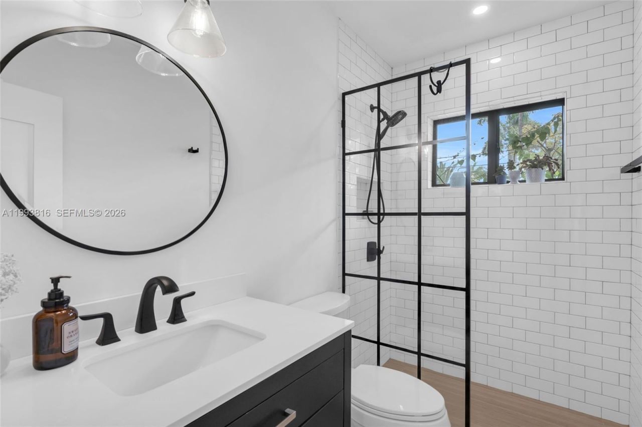 2025 Arch Creek Dr , North Miami, FL 33181 Photo