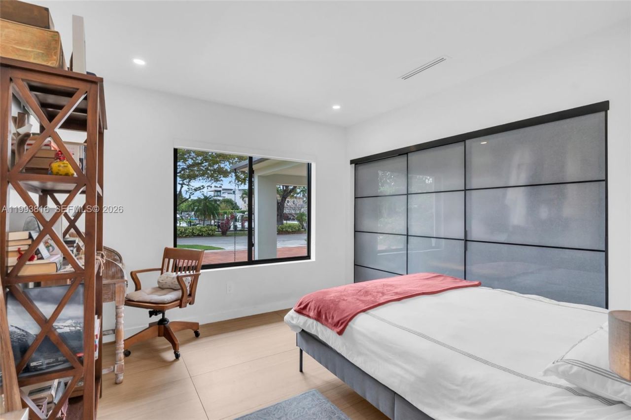 2025 Arch Creek Dr , North Miami, FL 33181 Photo