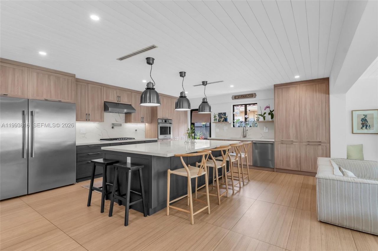 2025 Arch Creek Dr , North Miami, FL 33181 Photo