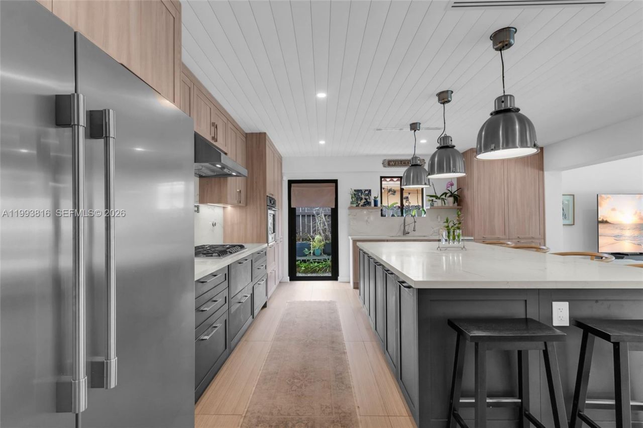 2025 Arch Creek Dr , North Miami, FL 33181 Photo