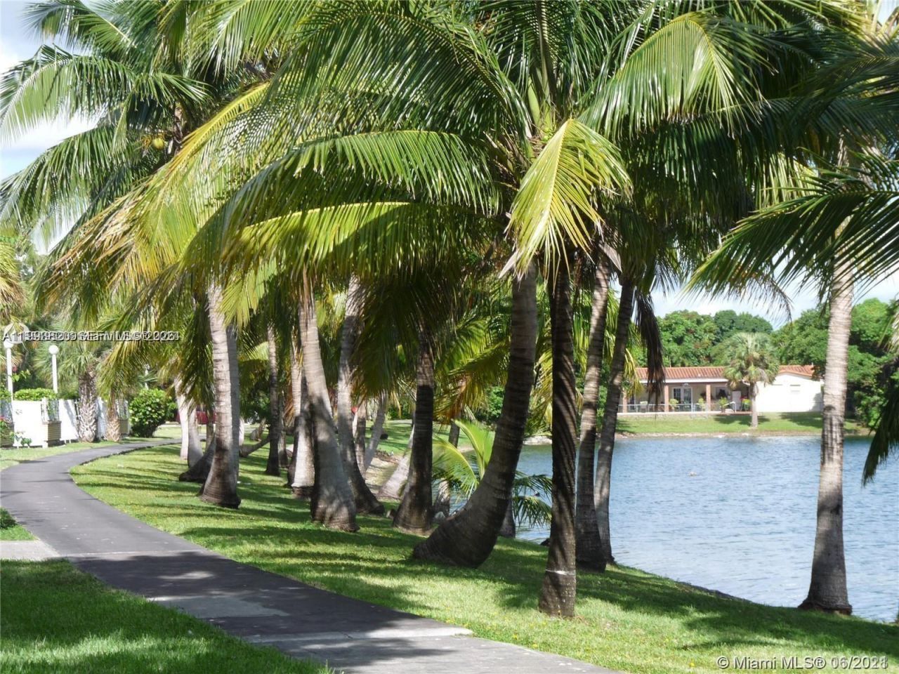 14611 N Kendall Dr , Unit 304L, Miami, FL 33186 Photo