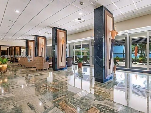 500 Bayview Dr, Unit 325, Sunny Isles Beach, FL 33160 Photo