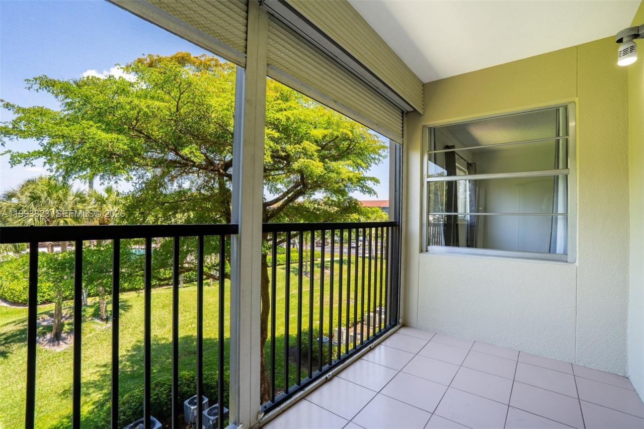 13455 SW 16th Ct , Unit 306F, Pembroke Pines, FL 33027 Photo