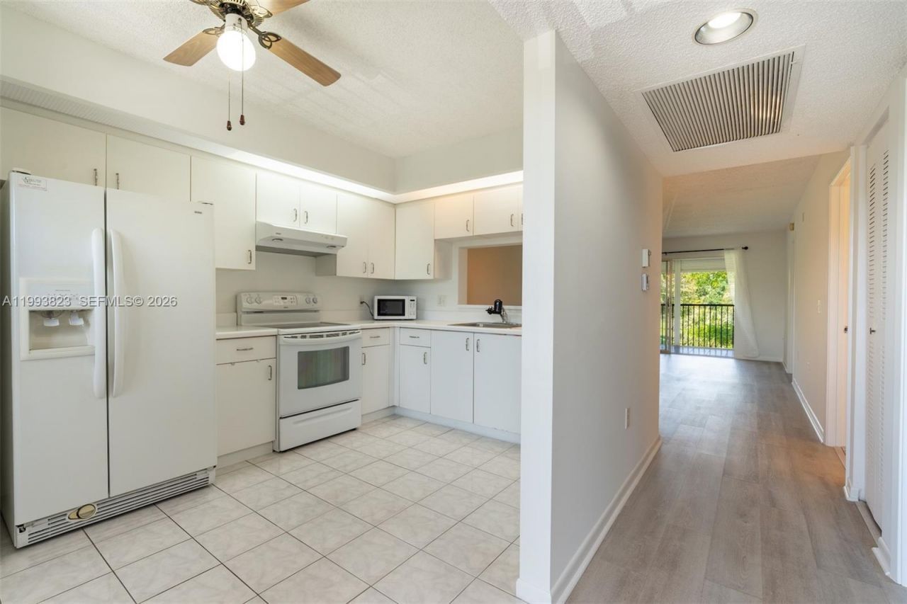 13455 SW 16th Ct, Unit 306F, Pembroke Pines, FL 33027 Photo