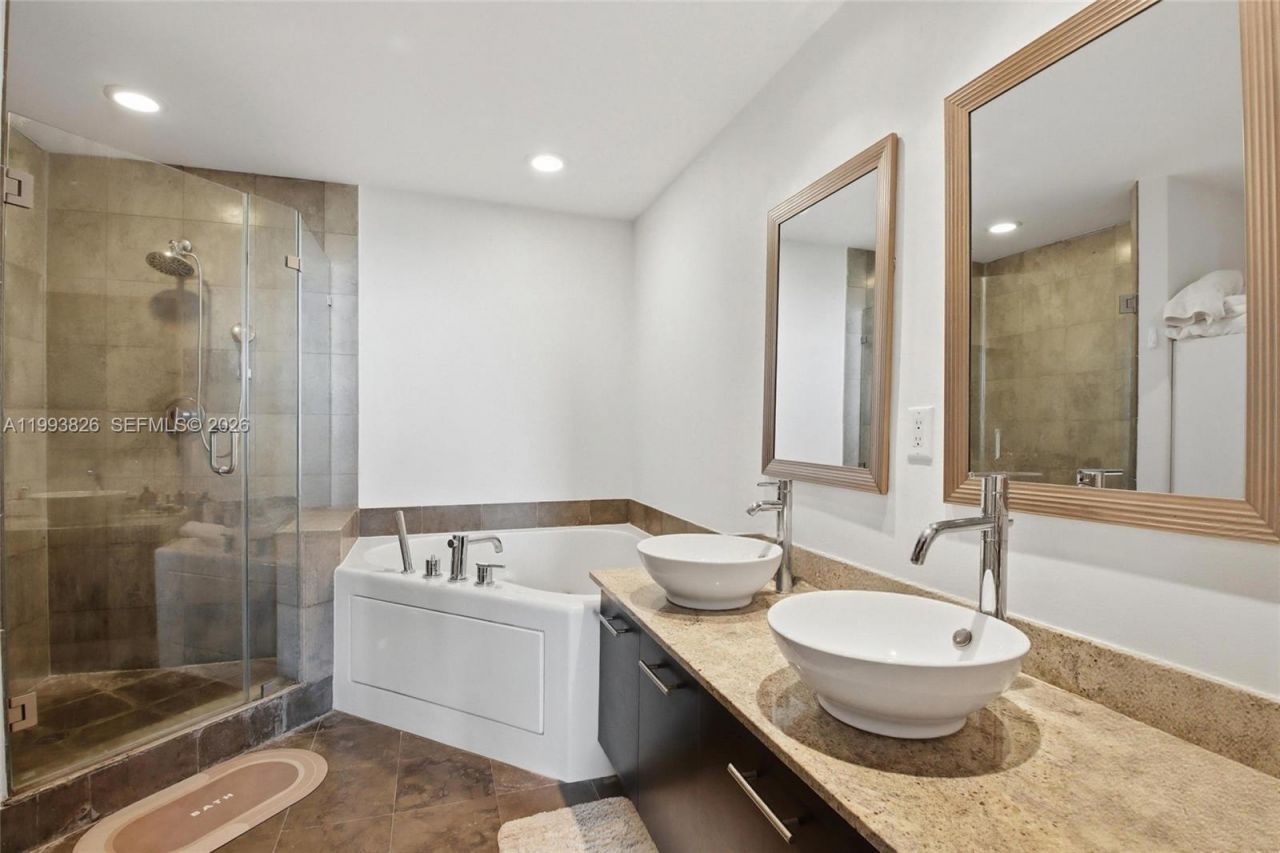 3029 NE 188th St , Unit 904, Aventura, FL 33180 Photo