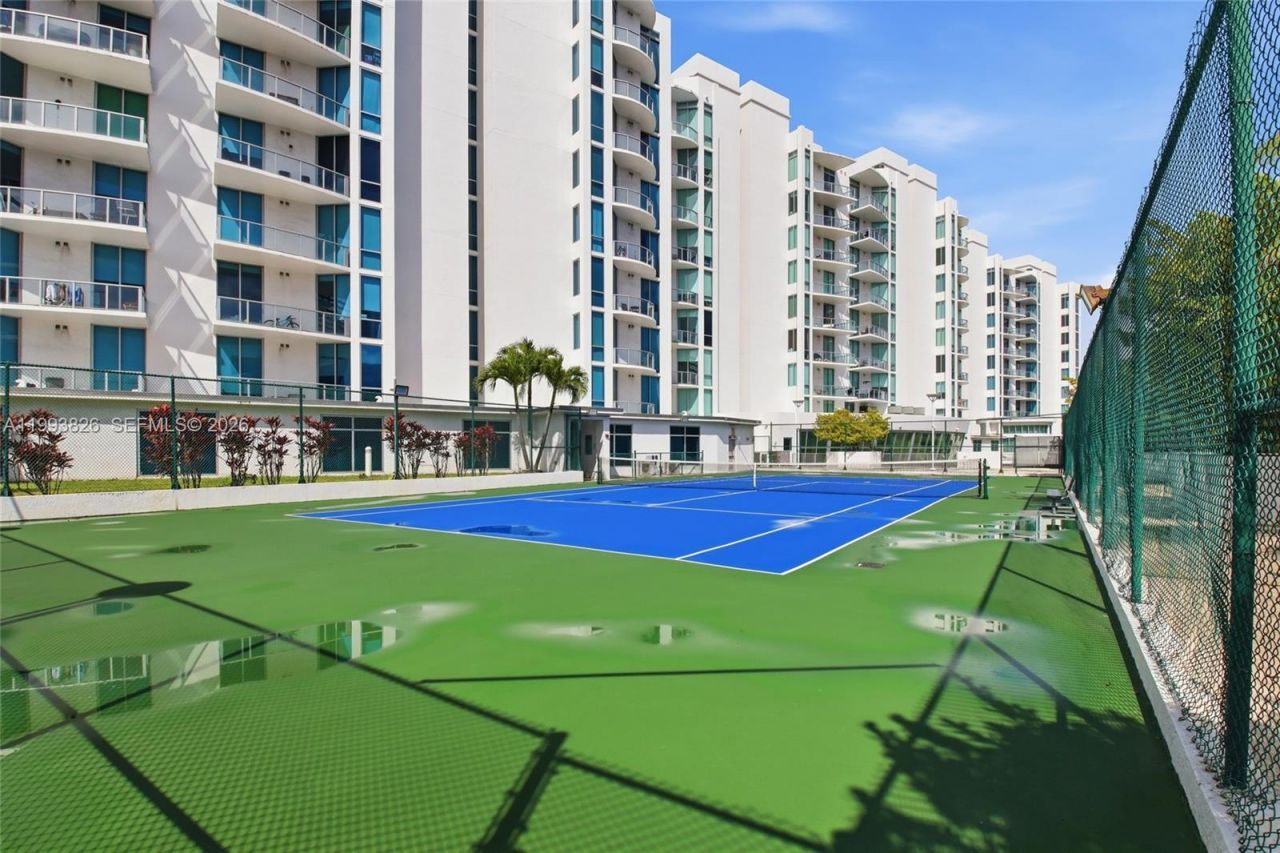 3029 NE 188th St , Unit 904, Aventura, FL 33180 Photo