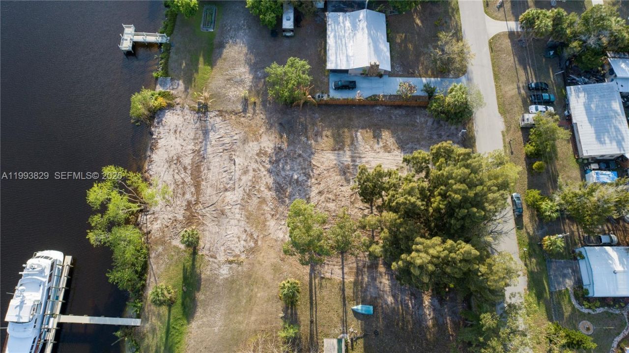 1035 W Anchor Lane, Moore Haven, FL 33471 Photo