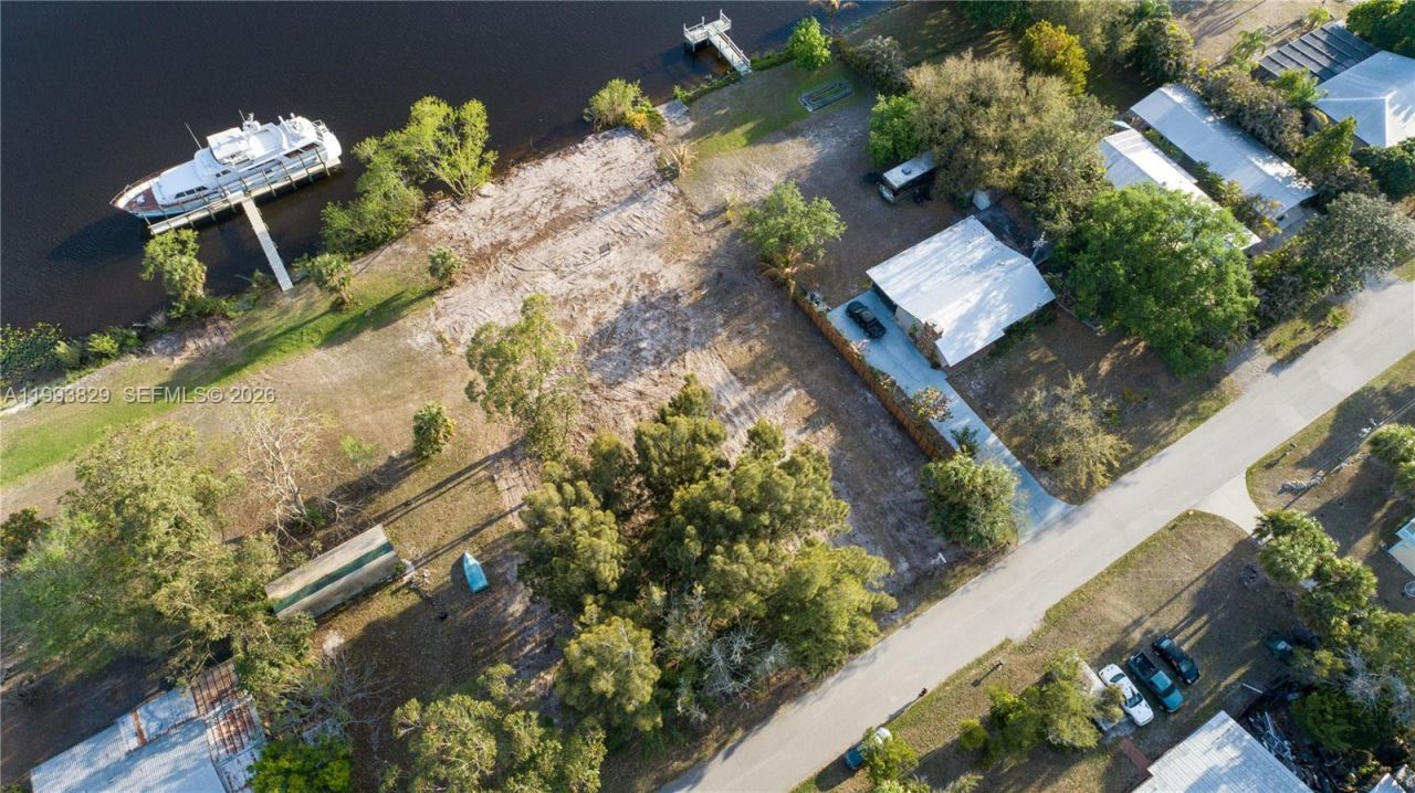 1035 W Anchor Lane, Moore Haven, FL 33471 Photo